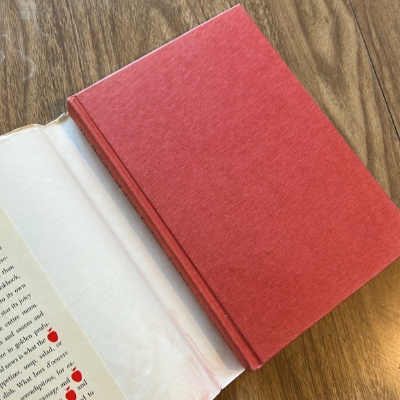 Vintage Delights of Apple Cookery by Lila Perl Sweet & Savory Apple Cookbook 60s - Picture 4 of 12